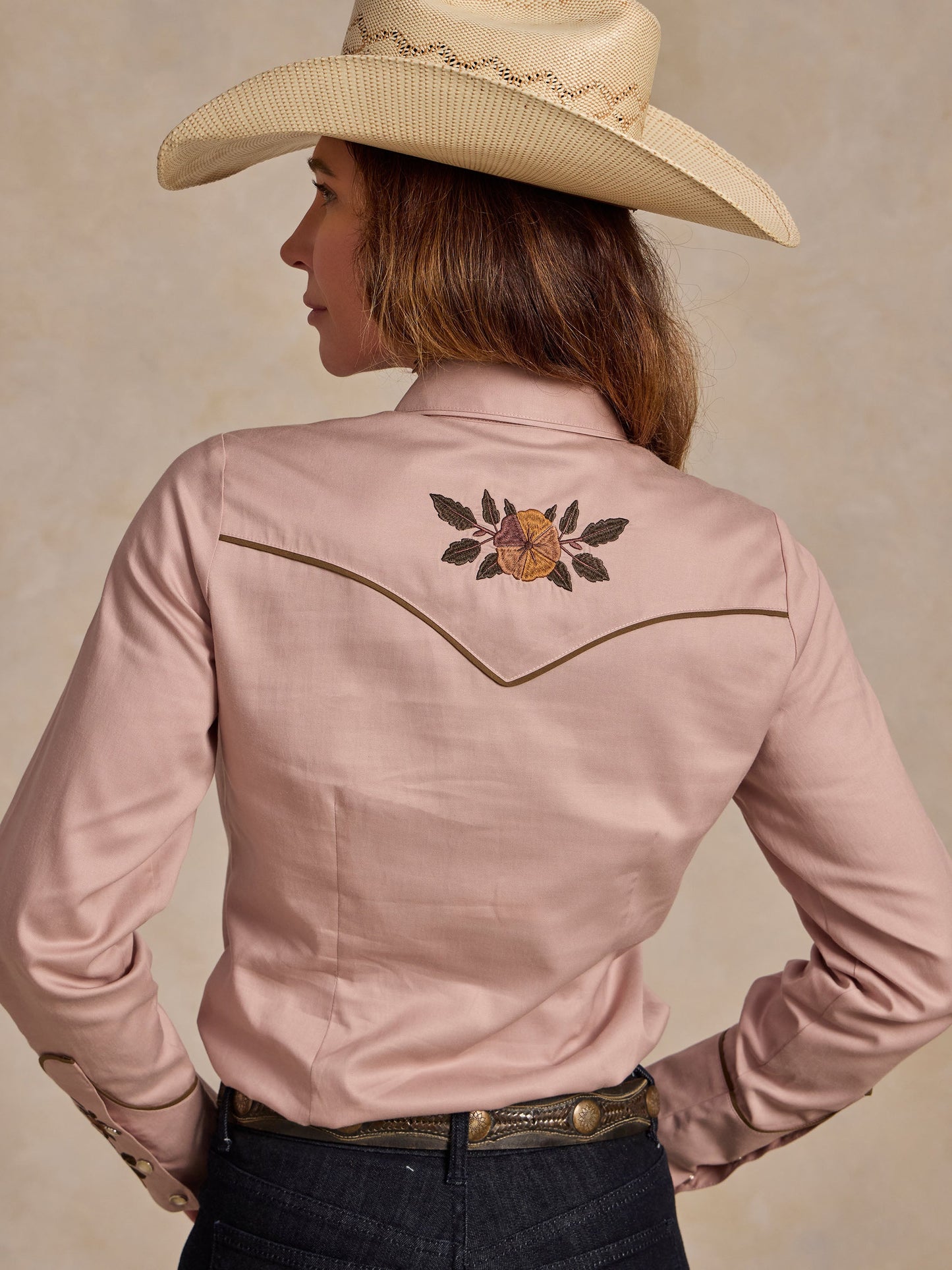 Schaefer Outfitter Women's Embroidered Snap Shirt
