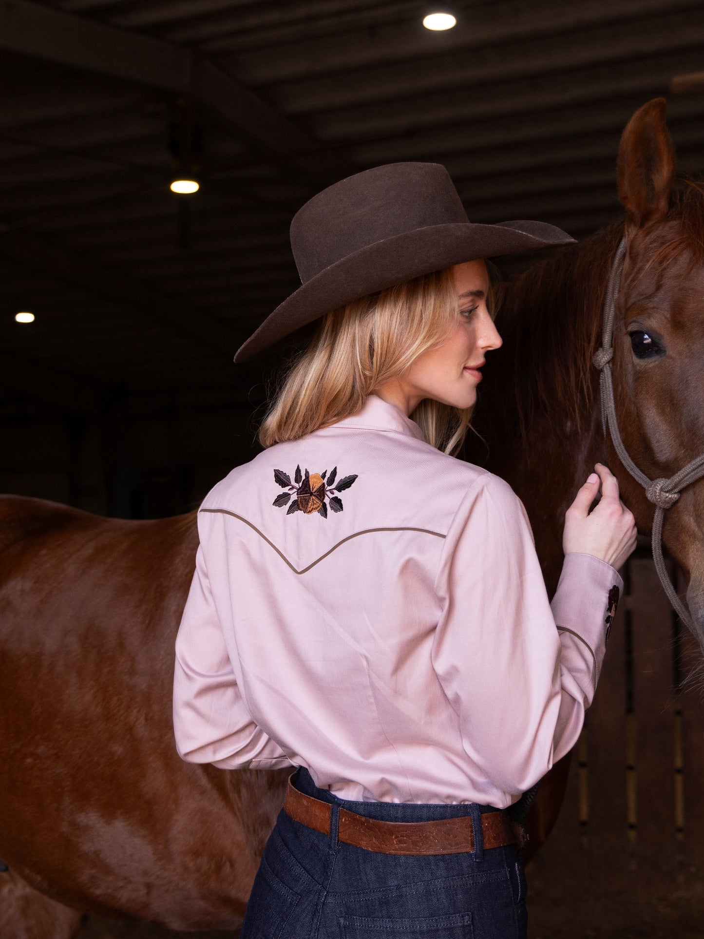 Schaefer Outfitter Women's Embroidered Snap Shirt