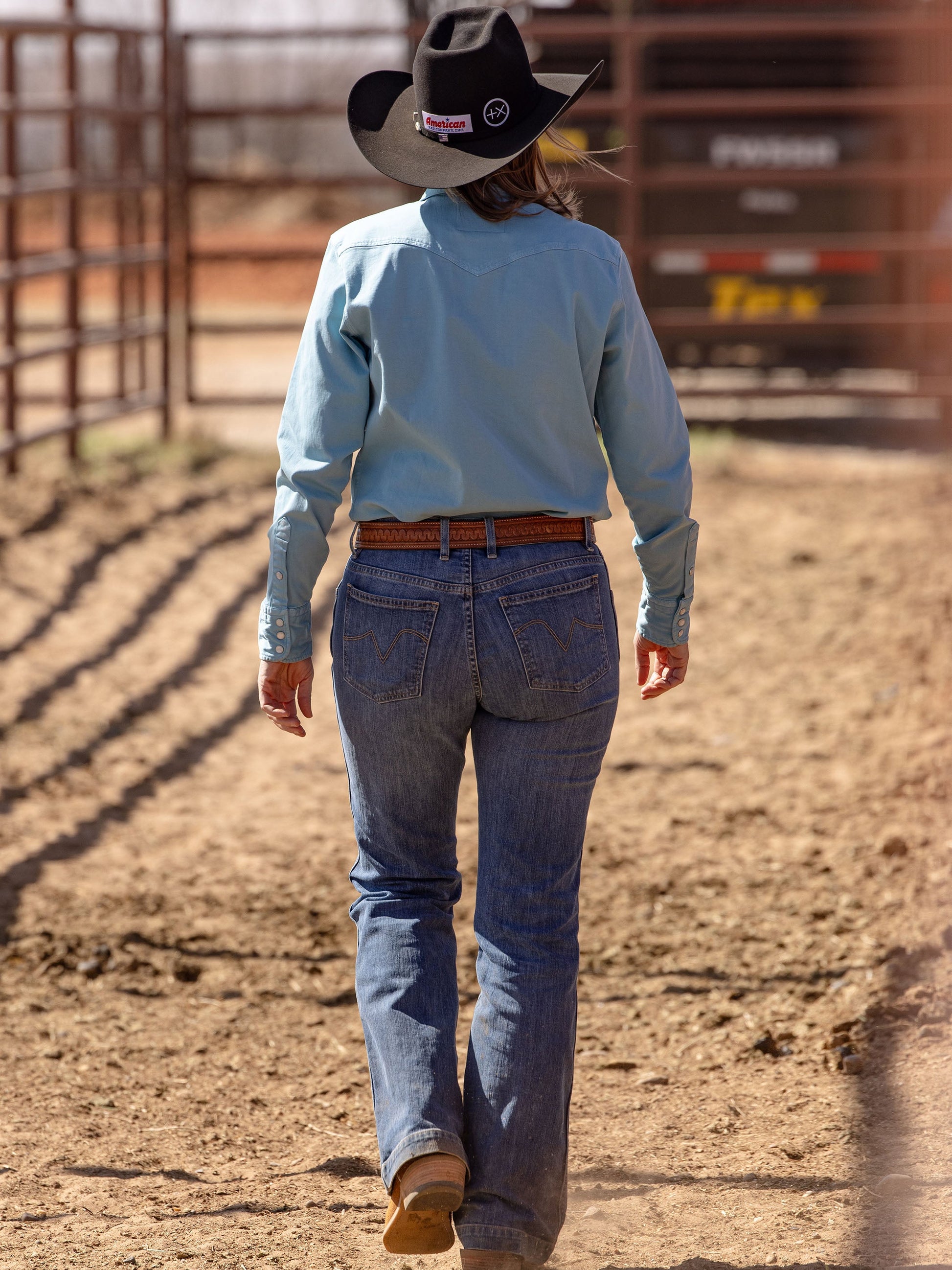 Schaefer Outfitter Women's Western Denim Snap Shirt