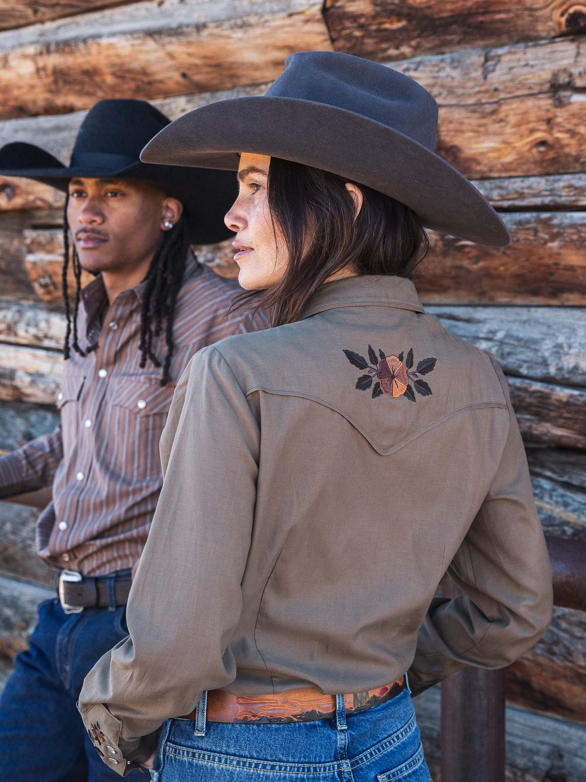 Schaefer Outfitter Women's Embroidered Snap Shirt