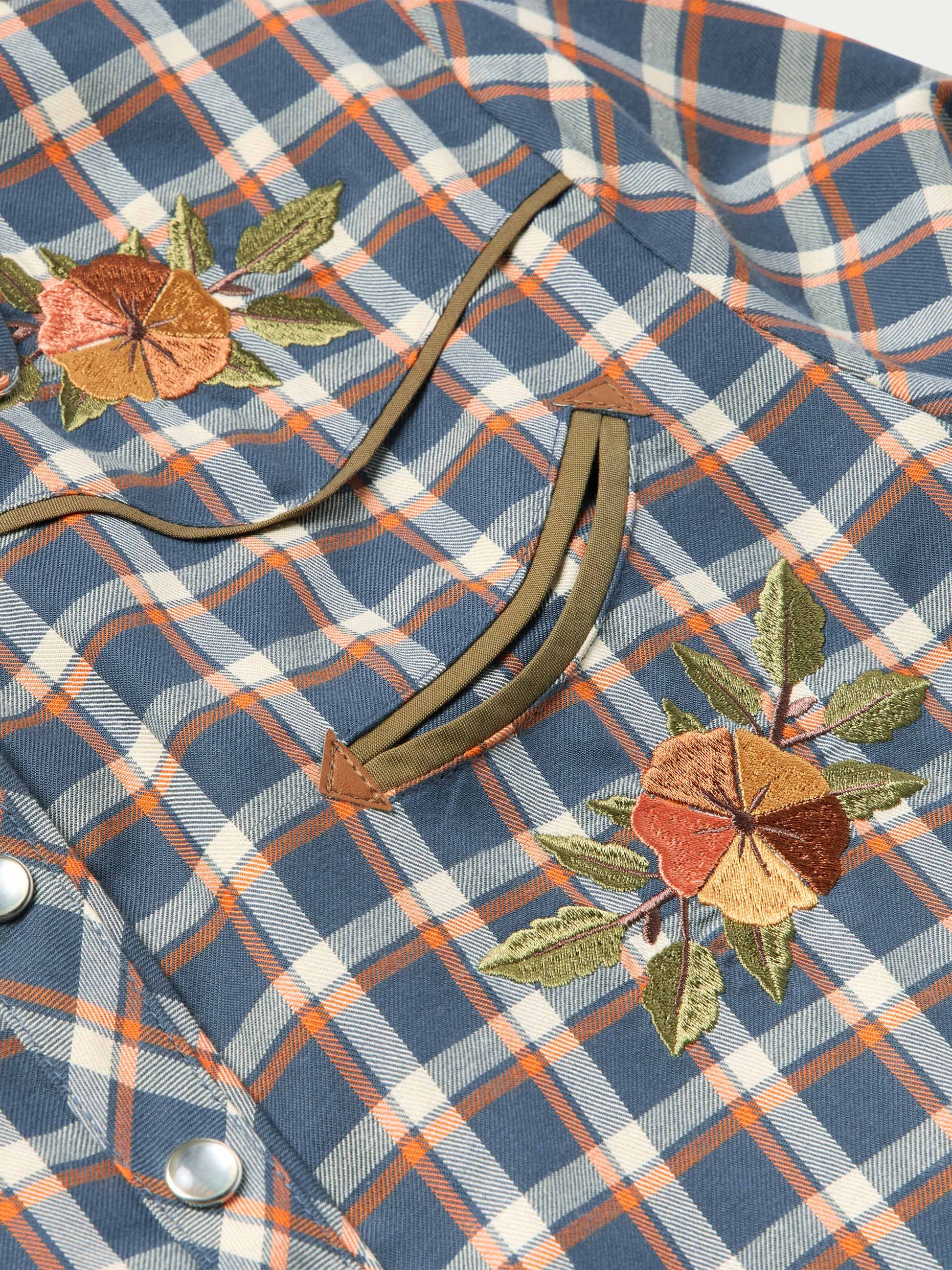 Schaefer Outfitter Women's Embroidered Snap Shirt