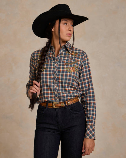 Schaefer Outfitter Women's Embroidered Snap Shirt
