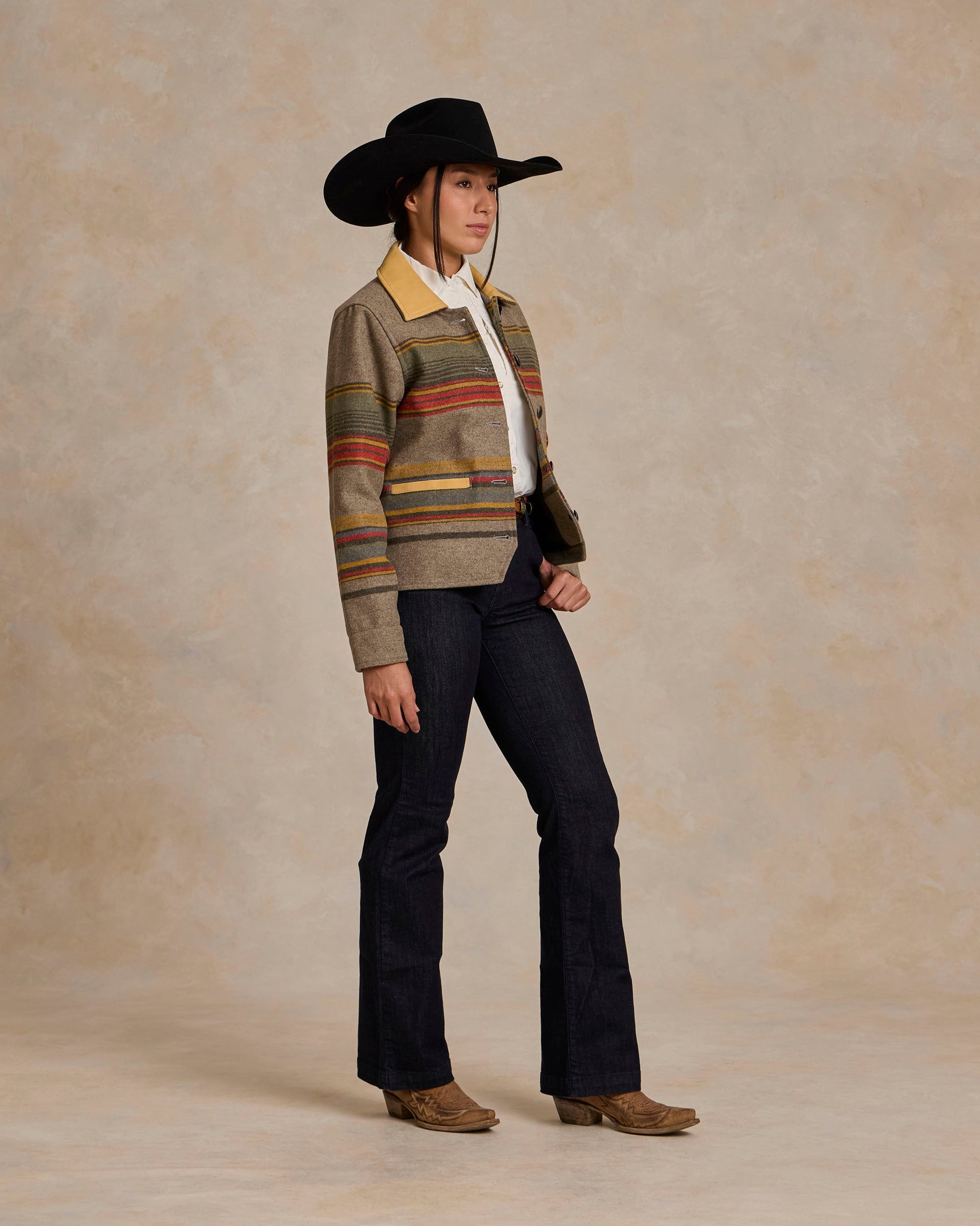 Schaefer Outfitter Women's Las Cruces Jacket With Leather Collar