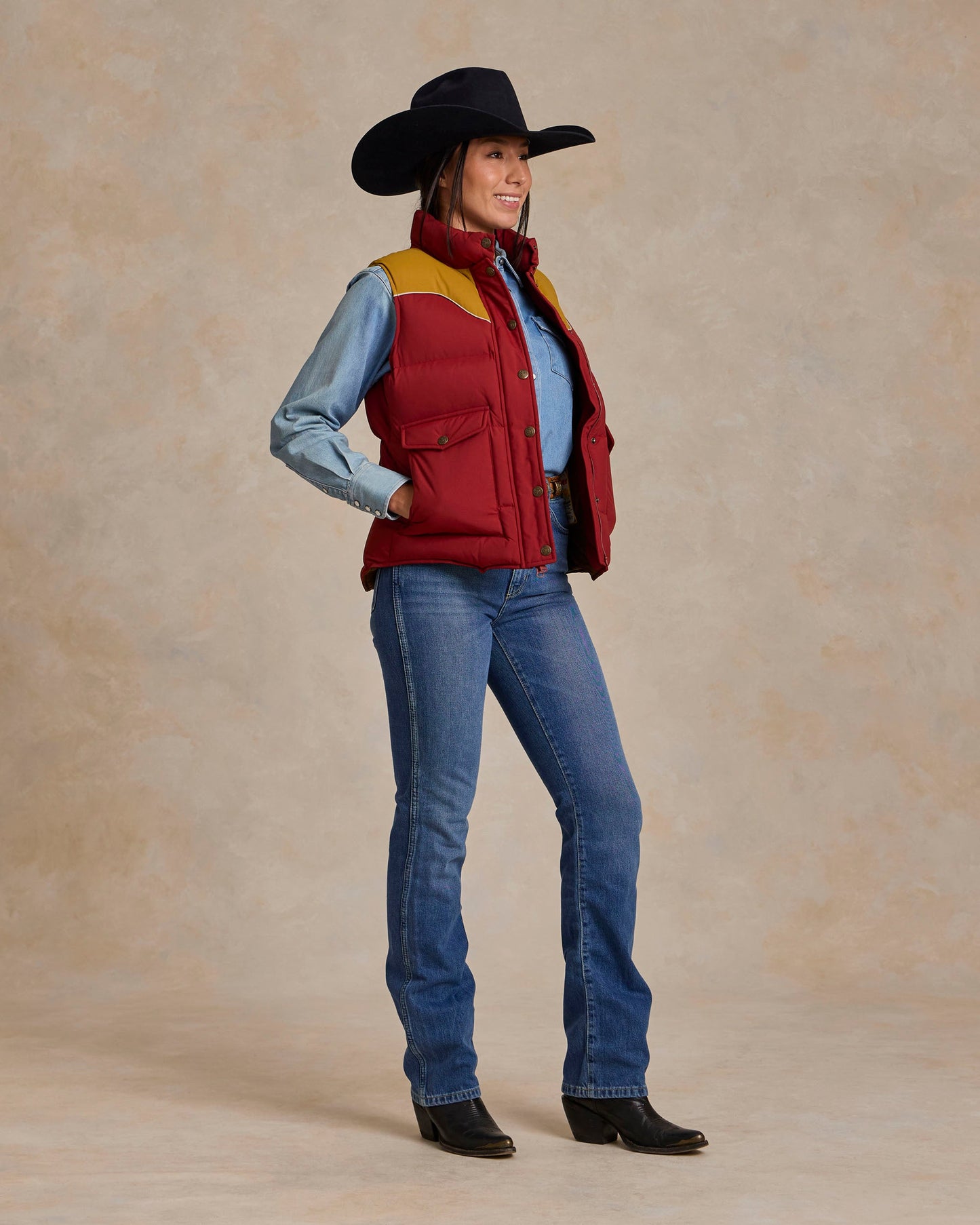 Schaefer Outfitter Women's Helena Down Vest